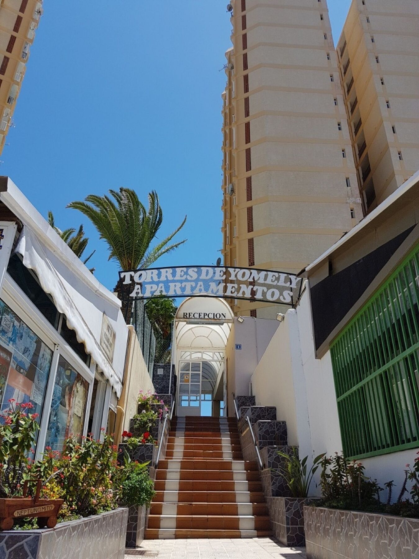 Holidays In Playa De Las Americas Arona  Kültér fotó